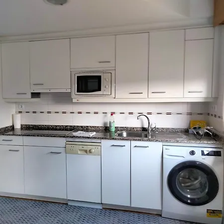 Piso Con Piscina En Appartamento