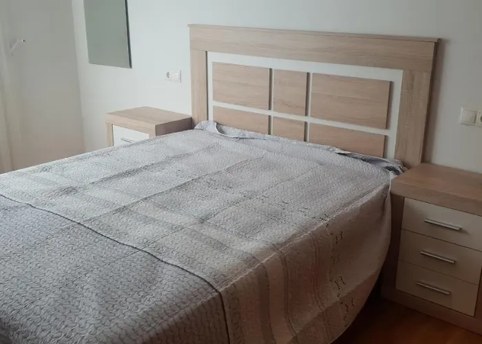 Piso Con Piscina En アパート *