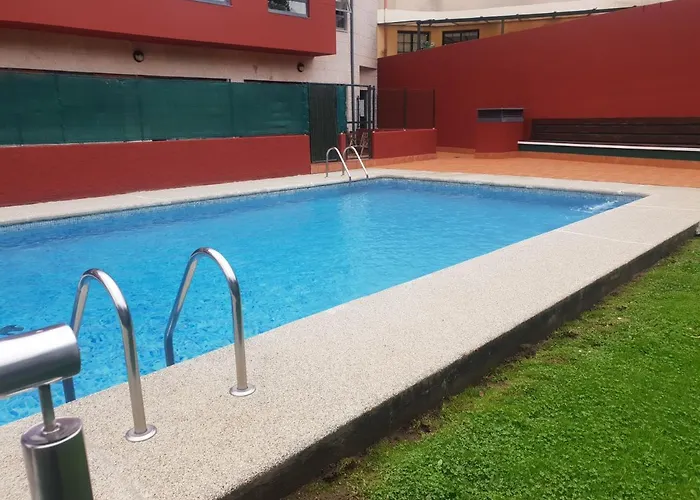 Piso Con Piscina En アパート *