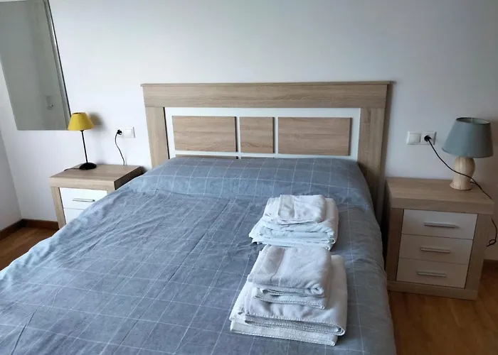 Piso Con Piscina En Apartament